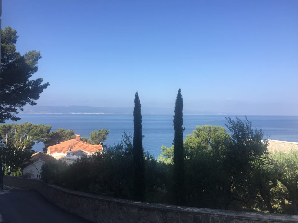 Der seitliche Meerblick  Bluesun Hotel Berulia