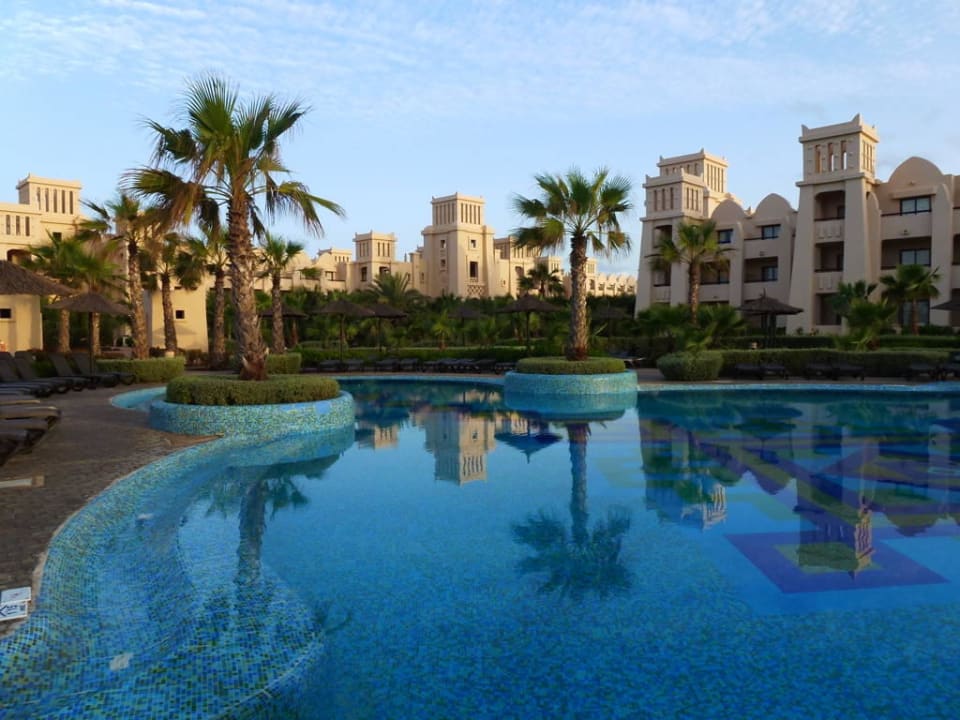 Schöne Poolanlage  Hotel Riu Touareg