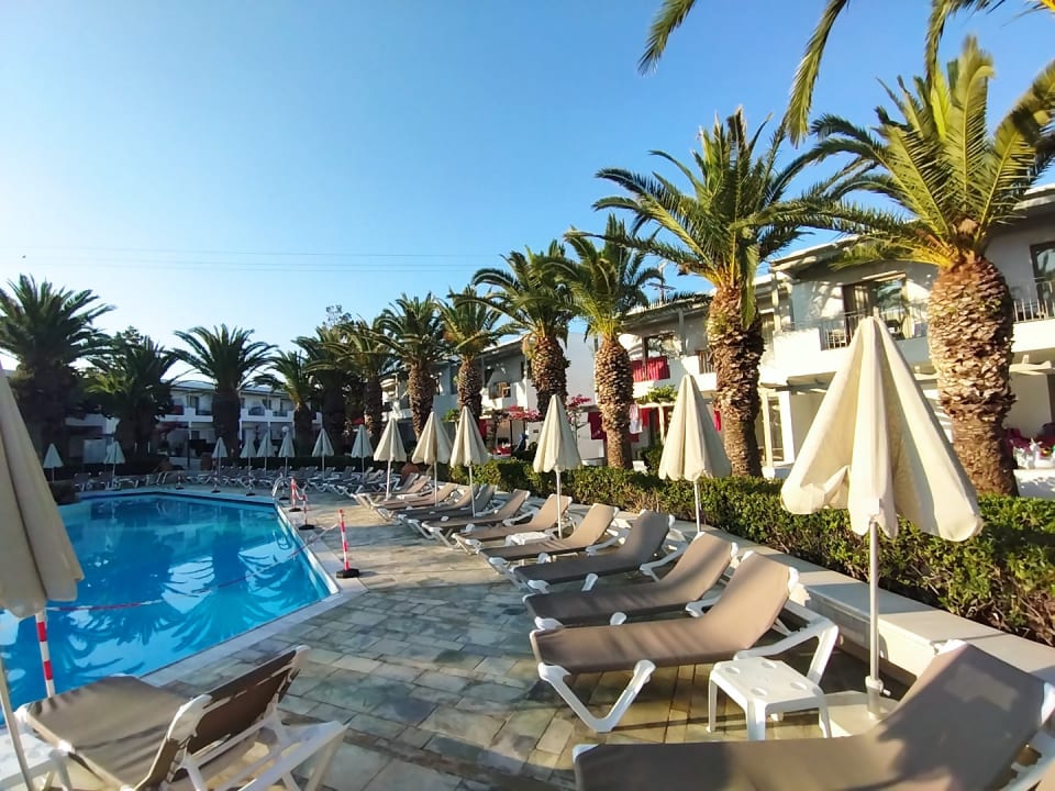 Pool Sol Marina Beach