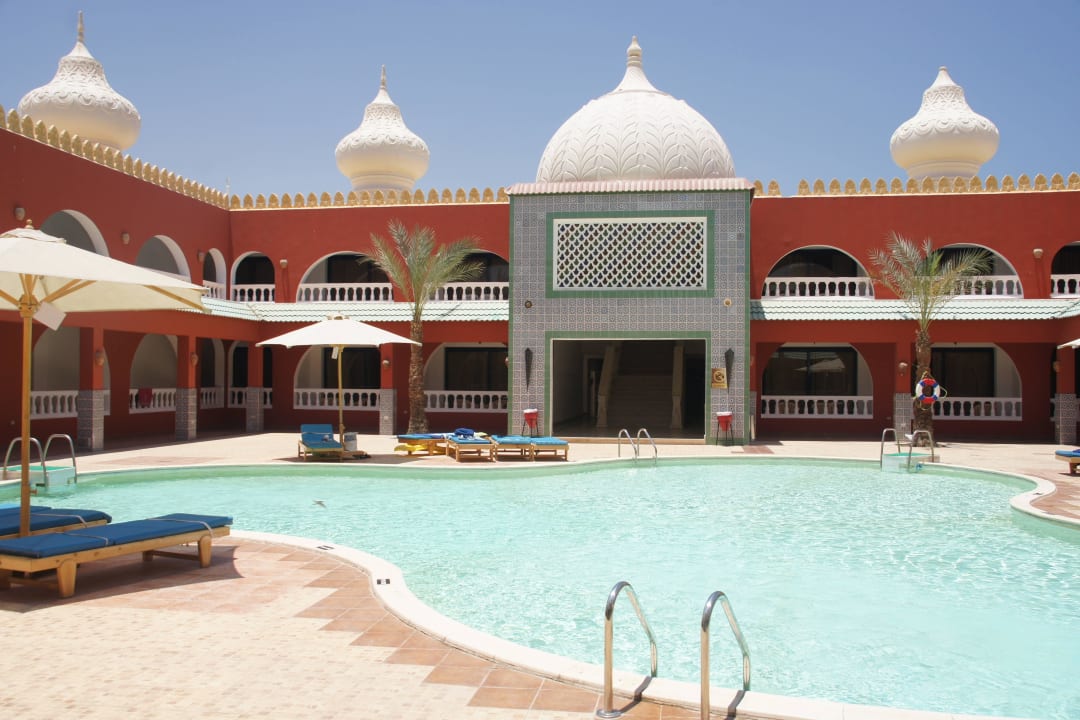 Basen Pickalbatros Alf Leila Wa Leila Resort - Neverland Hurghada