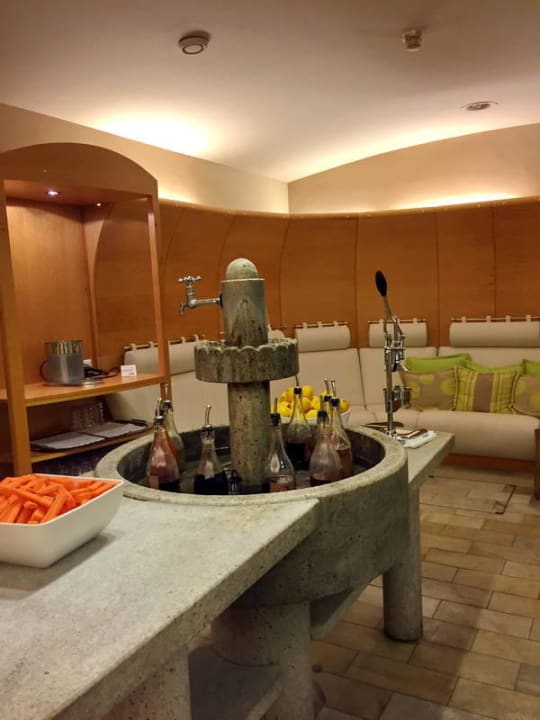 Die Saftbar im UG  Hotel Quellenhof Leutasch, Tirol