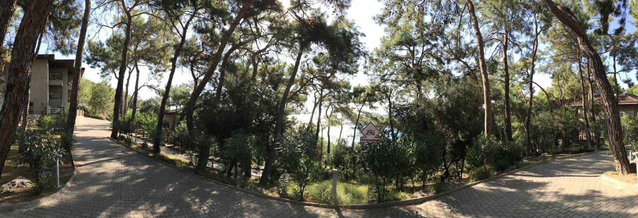 Gartenanlage TUI BLUE Seno - Adults Only