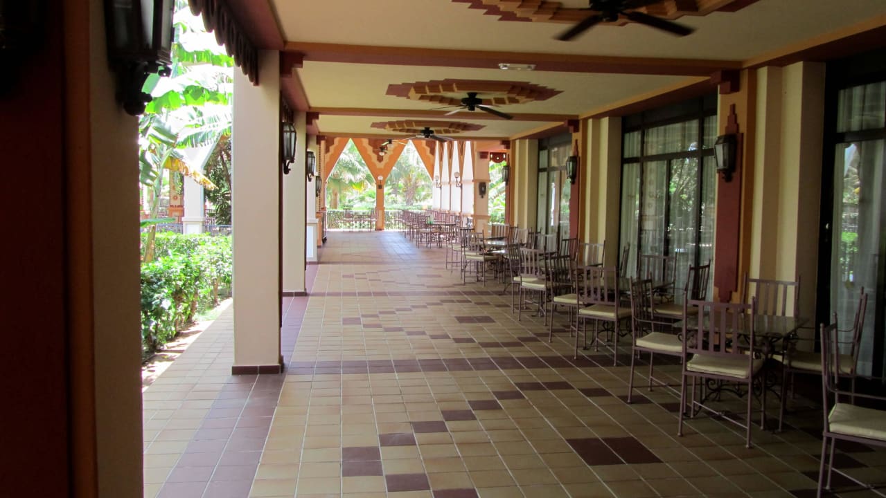 Aussenterrasse des Espargos Hotel Riu Funana