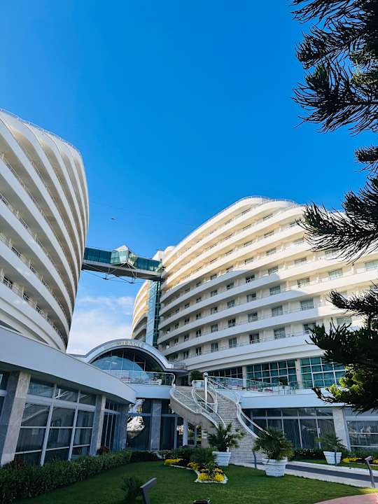 Außenansicht Hotel Miracle Resort