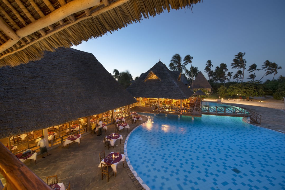 Restaurant Neptune Pwani Beach Resort & Spa