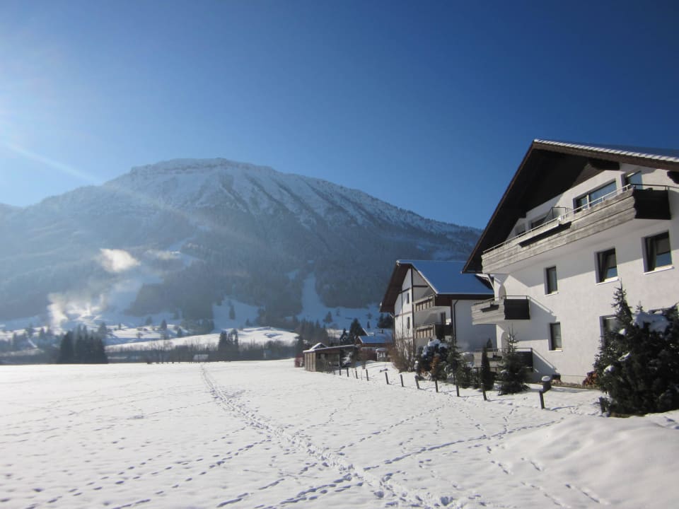 Winteransicht Apartments Alpensonne 2000