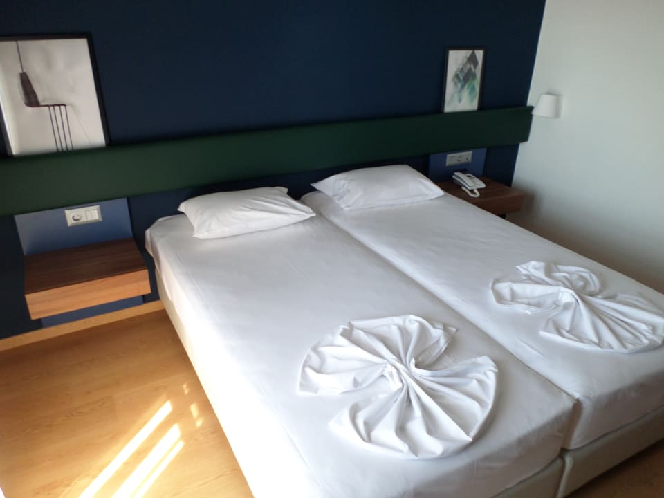 Zimmer Akrathos Beach Hotel