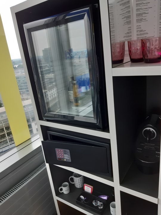 Zimmer INNSiDE by Meliá Düsseldorf Hafen