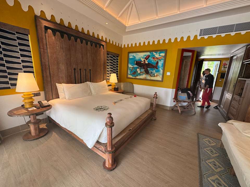 Zimmer SAii Lagoon Maldives, Curio Collection by Hilton