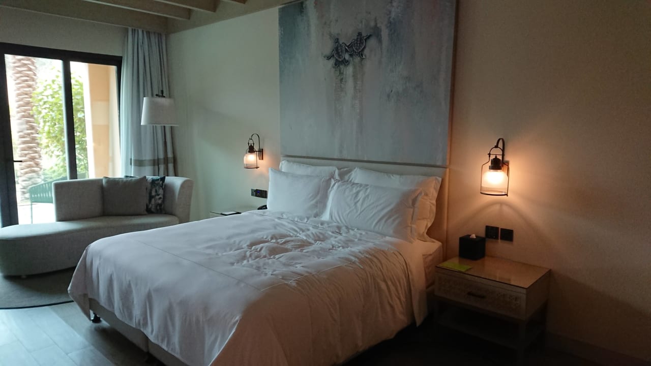 Zimmer Saadiyat Rotana Resort &  Villas