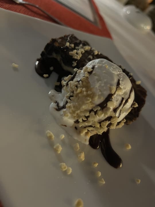 Gastro Anissa Beach & Village