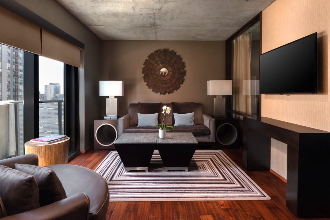 Zimmer Eurostars Magnificent Mile