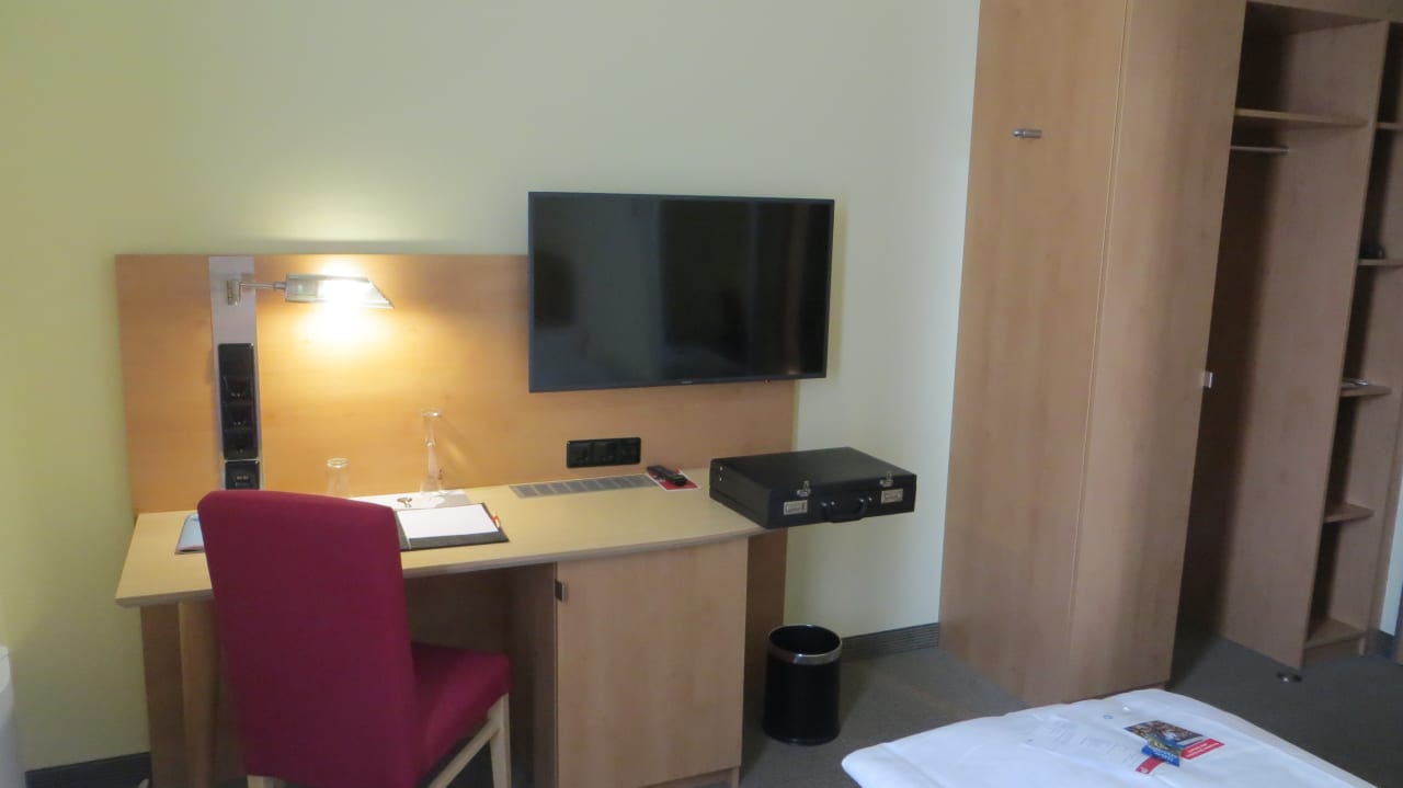 Zimmer TRIBE Düsseldorf