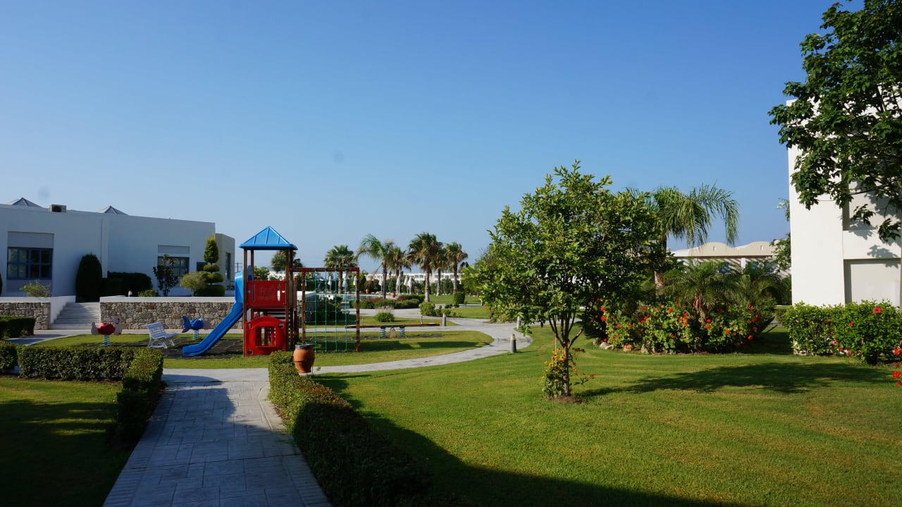 Garten Hotel Lakitira Suites