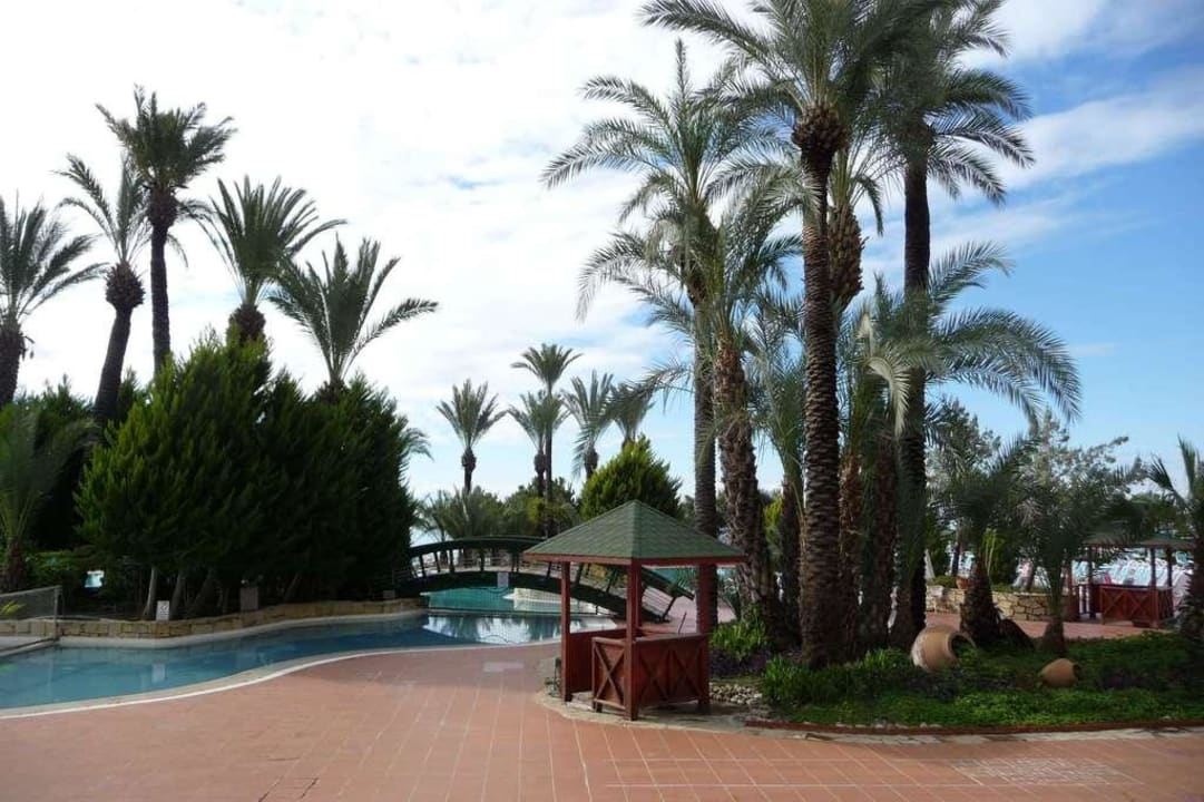 Traumhafte Außenanlage PALOMA Perissia