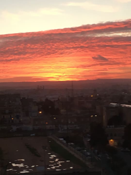 Sonnenuntergang  The Phoenicia Malta