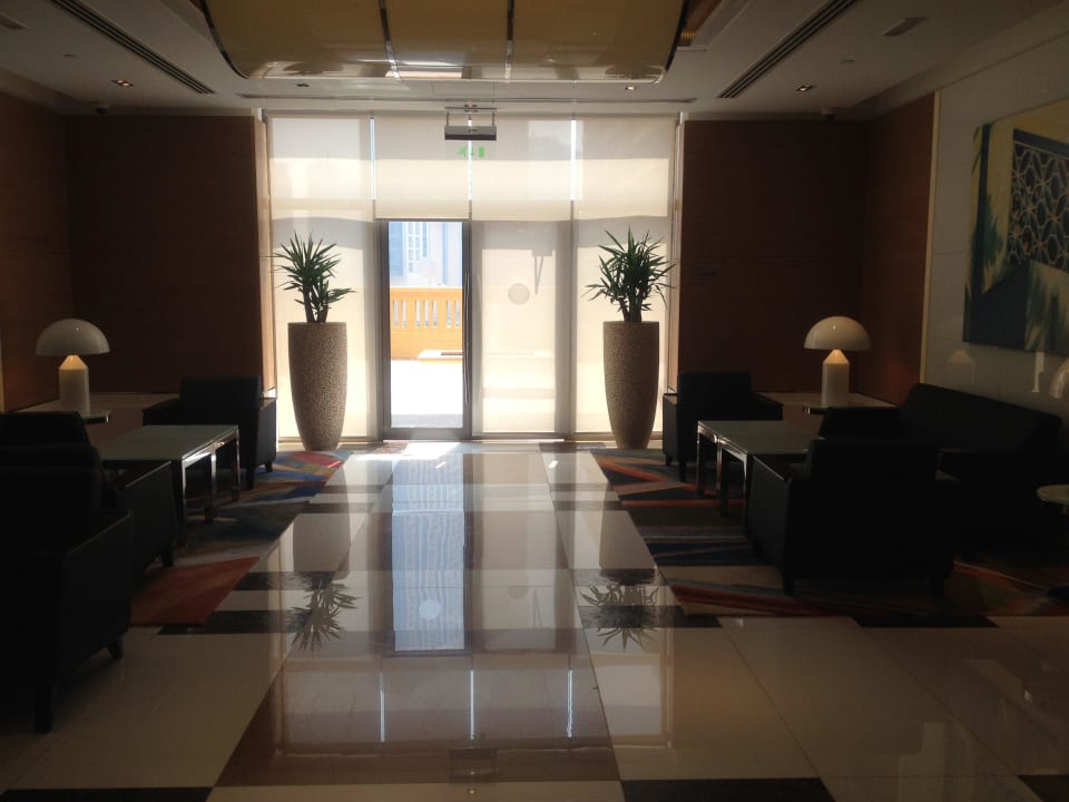 Lobby & Eingang Delta Hotels by Marriott Jumeirah Beach