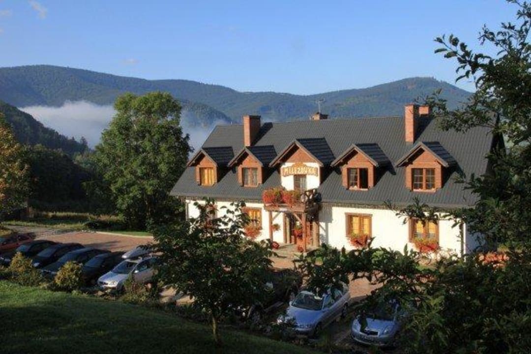 Mileżówka od frontu Pension Mileżówka