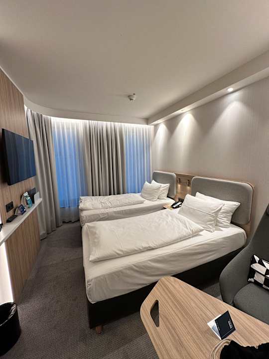 Zimmer Holiday Inn Express Düsseldorf - Hauptbahnhof by IHG