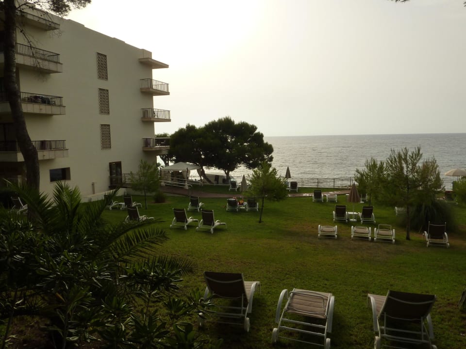 Garten vor Spabereich Grupotel Aguait Resort & Spa - Adults only