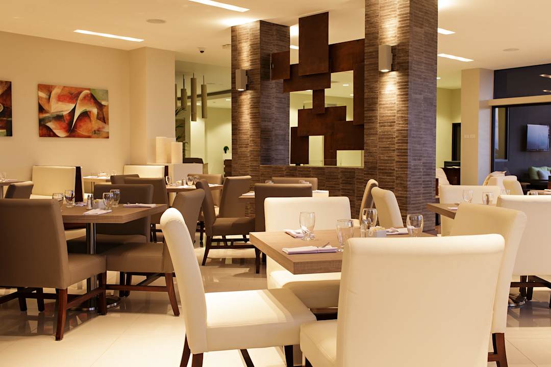 Restaurant Wyndham Garden Hotel San Jose Escazu