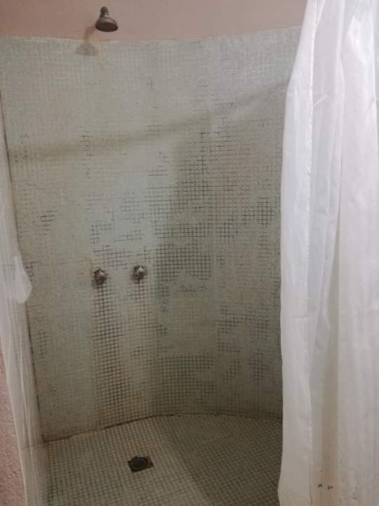 Zimmer Gwabi River Lodge