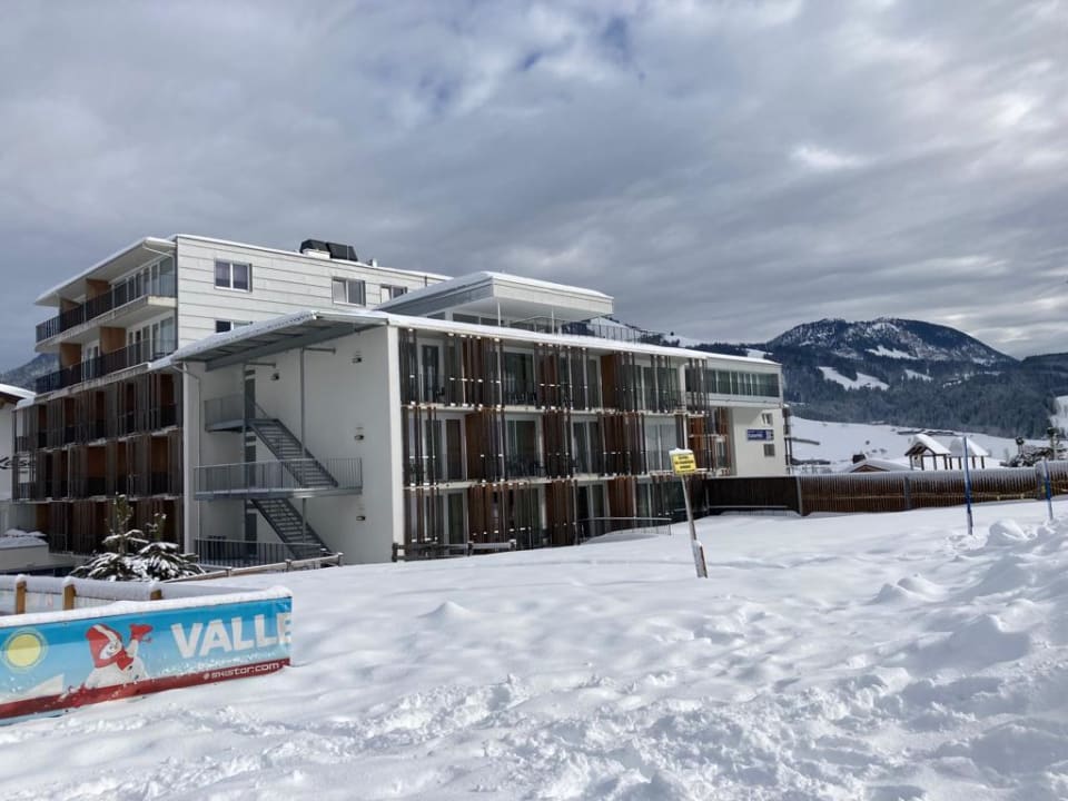 Außenansicht Alpenhotel Kaiserfels