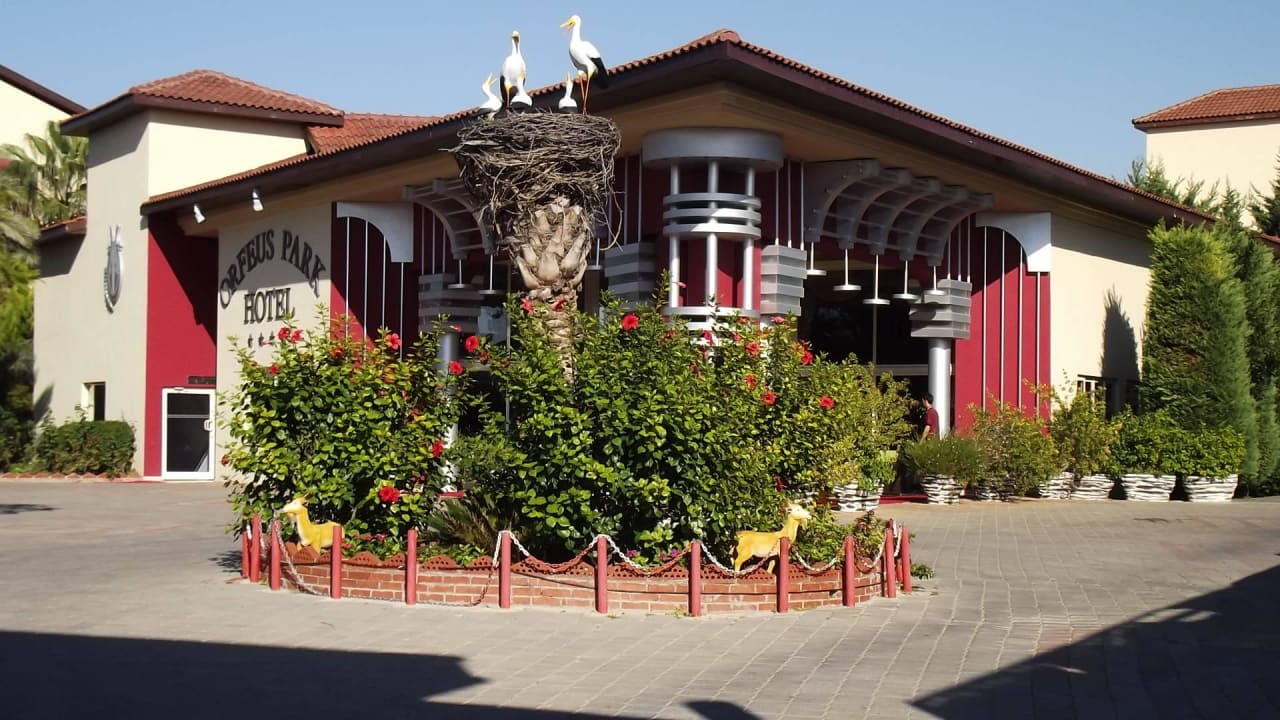 Eingang zum Hotel Hotel Orfeus Park