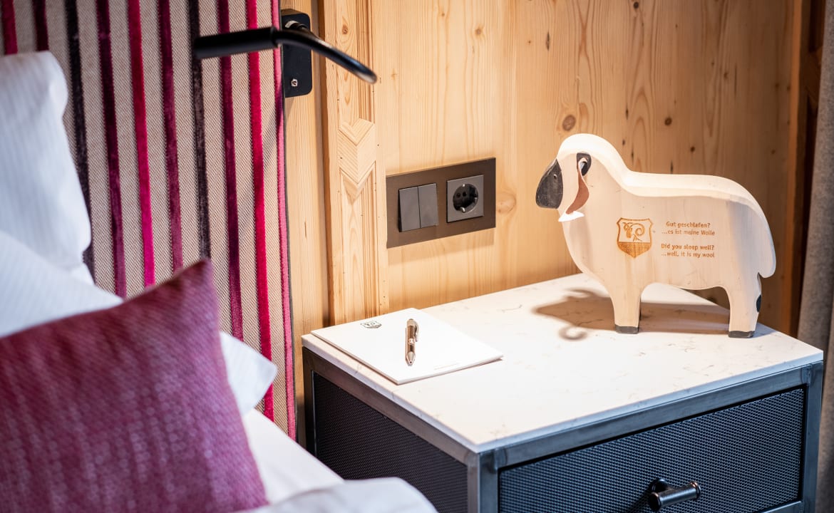 Zimmer Tradition Julen Hotel