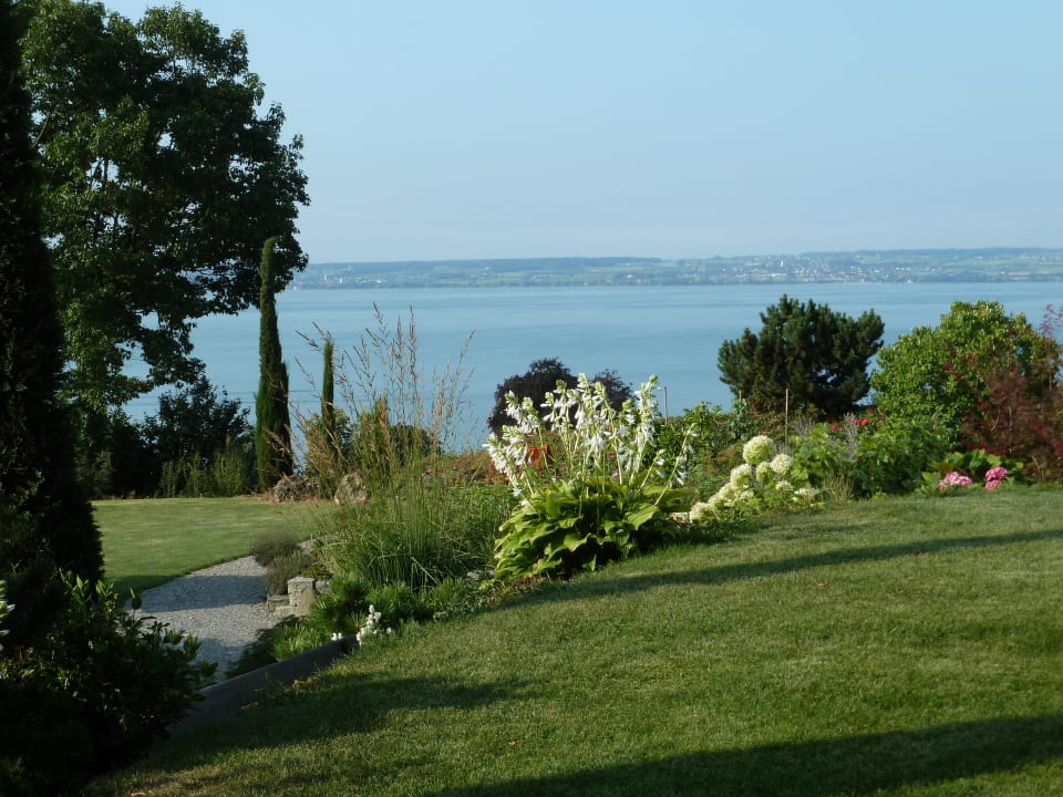 Ausblick beim Frühstück  Hotel freiSicht