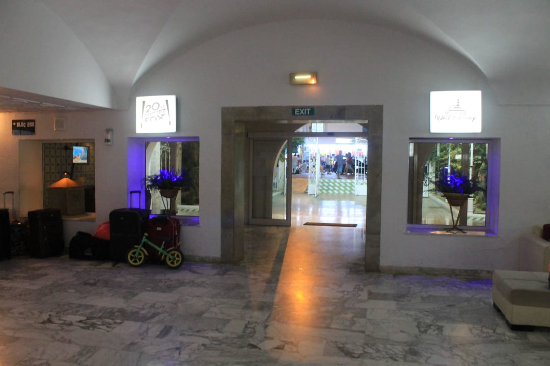 Recepcja Movie Gate Miramar