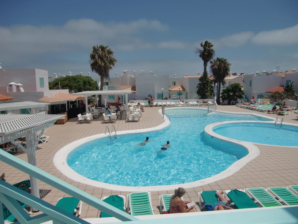 Poolanlage mit Poolbar Smy Tahona Fuerteventura