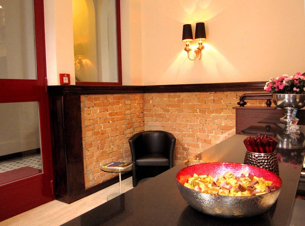 Rezeption Rewari Hotel Berlin