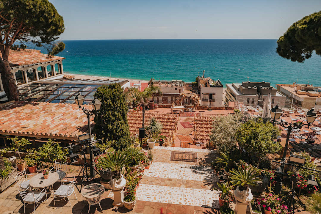 Außenansicht Hotel Roger de Flor Seleqtta