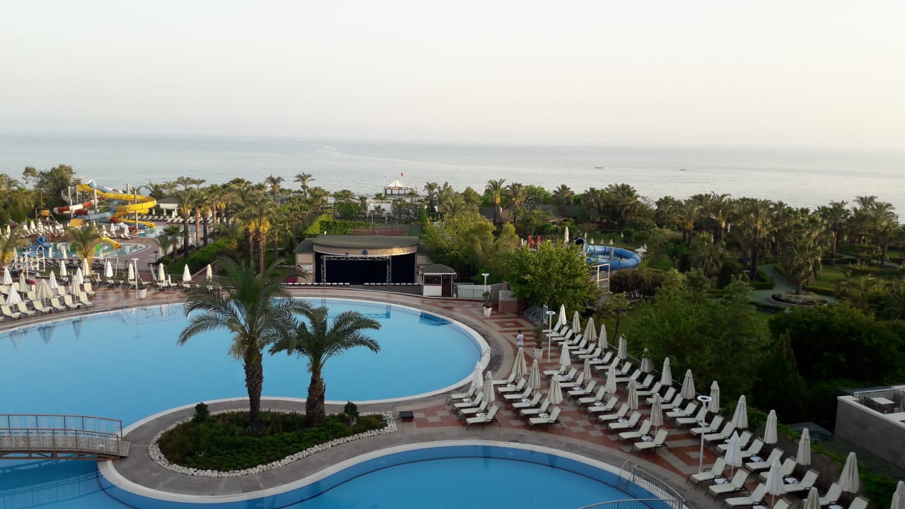 Pool Hotel Turan Prince