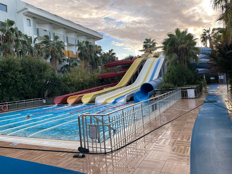 Pool Hane Family Resort