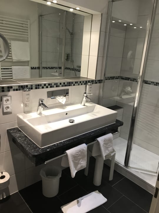 Zimmer Alm- & Wellnesshotel Alpenhof