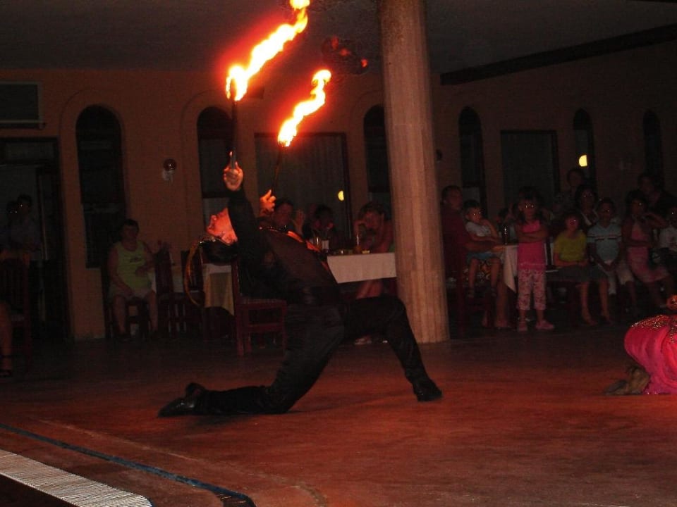 Wieczorne animacje Doris Aytur Hotel