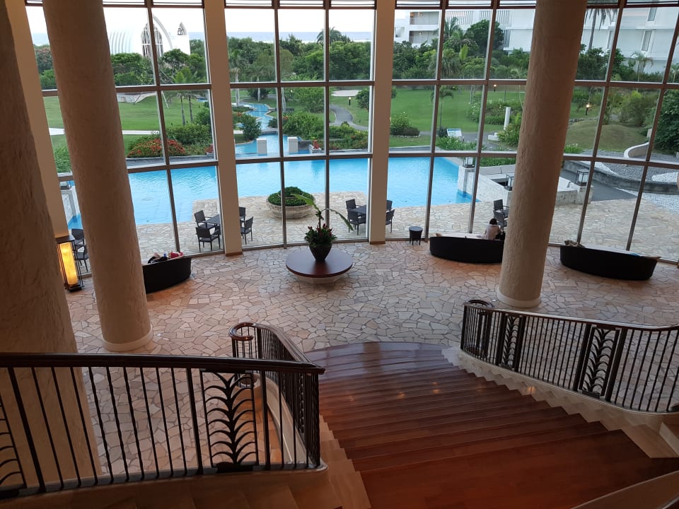 Lobby ANA Intercontinental Ishigaki Resort