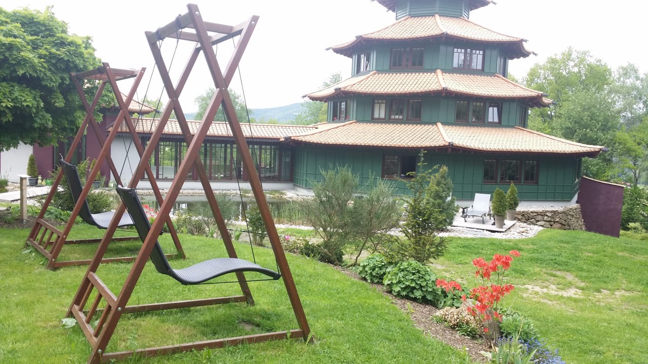 Gartenanlage Spirit & SPA Hotel Birkenhof am Elfenhain