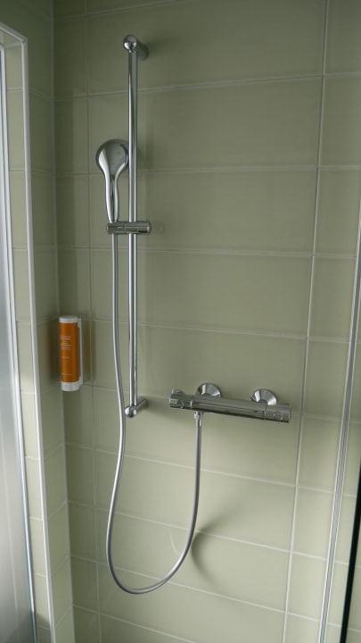 Zimmer Super 8 by Wyndham Oberhausen am Centro