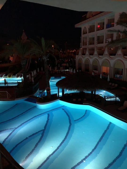 Pool Well Palace Side