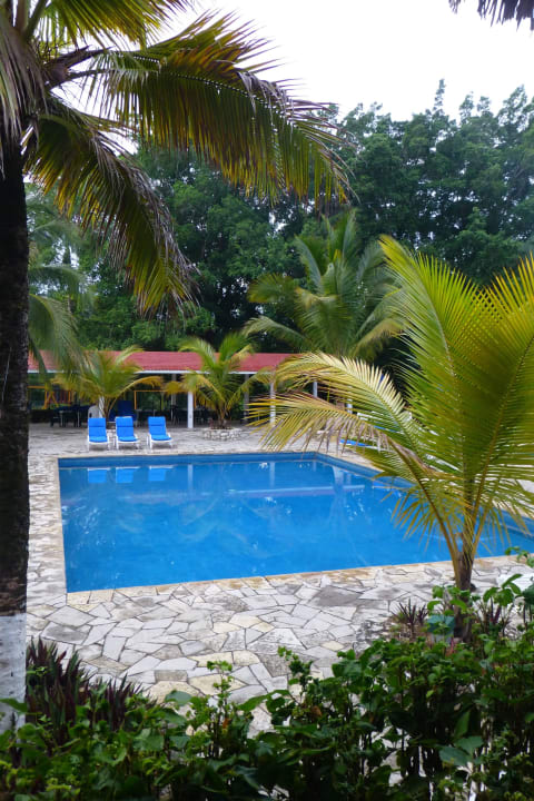 Der Pool am Morgen Hotel Mision Palenque