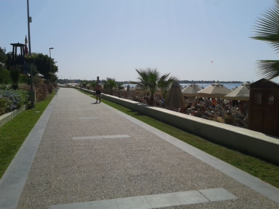 Strand Melas Holiday Village