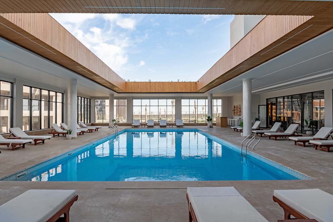 Pool Sentido Naga Bay