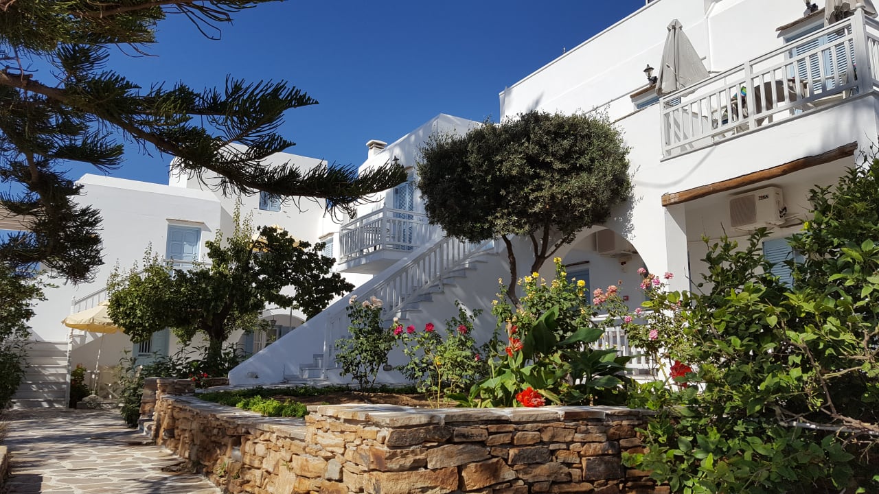 Gartenanlage Hotel Birikos