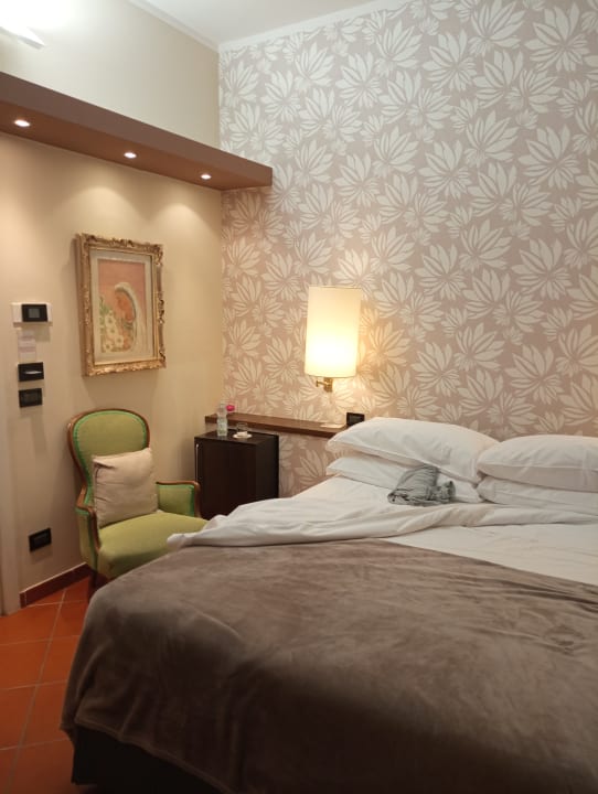 Zimmer De La Pace, Sure Hotel Collection by Best Western