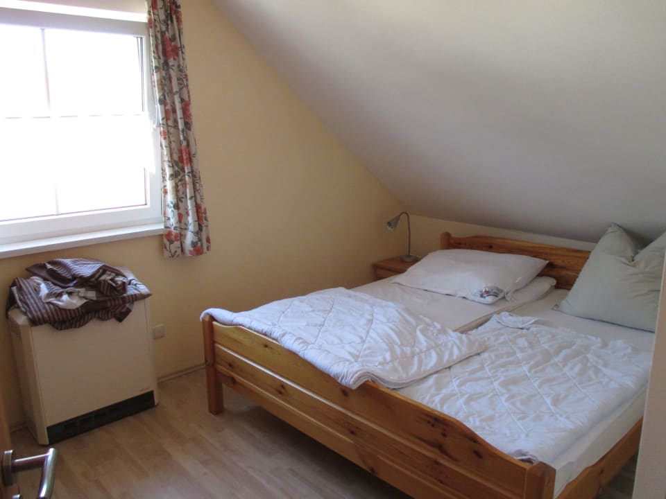 Schlafzimmer im OG Ferienhaus Butt