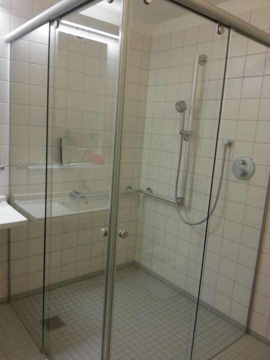 Großes Badezimmer Landhotel Allgäuer Hof