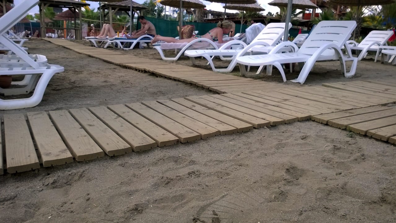 Strand Weg Quattro Beach Spa & Resort